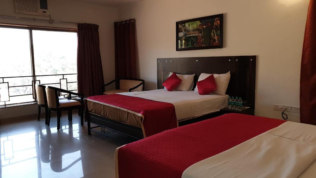 Resort Silver Hills Lonavla Exterior foto