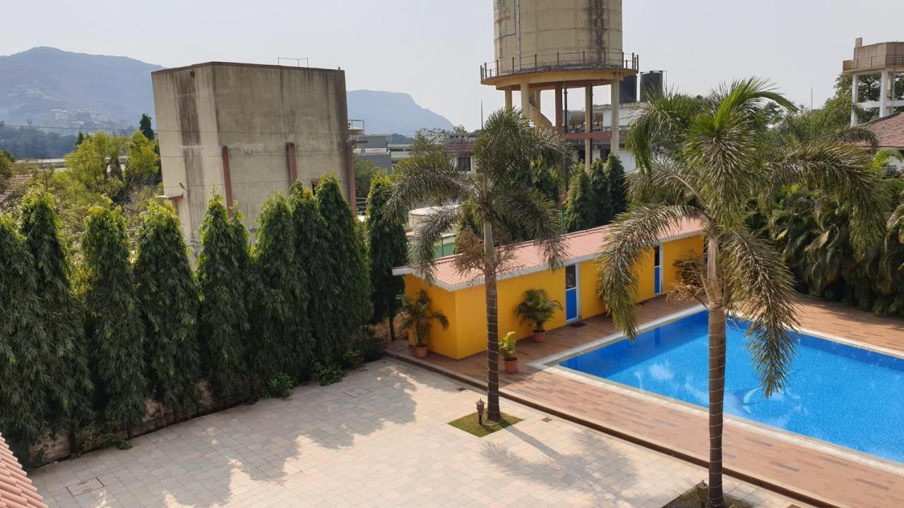 Resort Silver Hills Lonavla Exterior foto